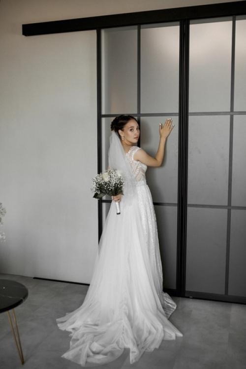 Ли пробный макияж и прическа нужен? 01