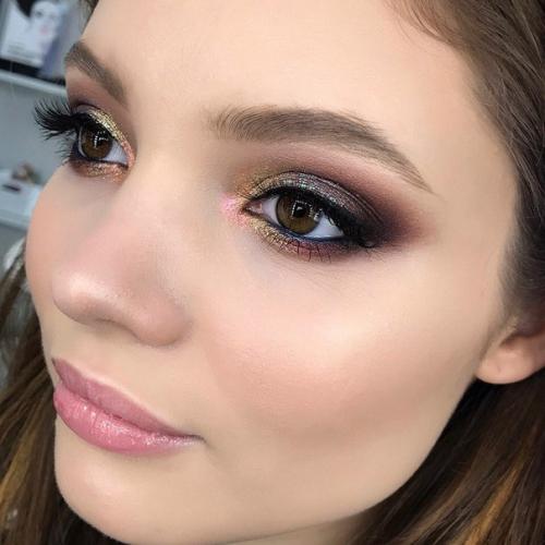 Дорогие девушки?  Я профессиональный, дипломированый стилист - визажист? 02