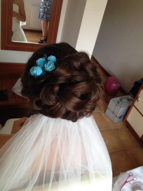 Милые девушки!  Нужны модели с длинными волосами на прически на завтра 4 апреля в 10. 02