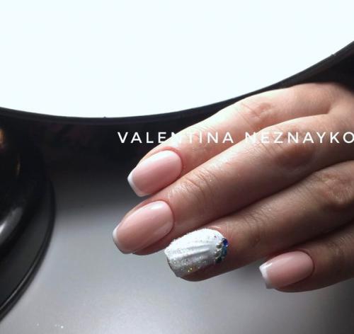 Девочки, в нашей студии работает нереально крутой Nail мастер, Валентина @Valenti_Nail_Krsk. 06