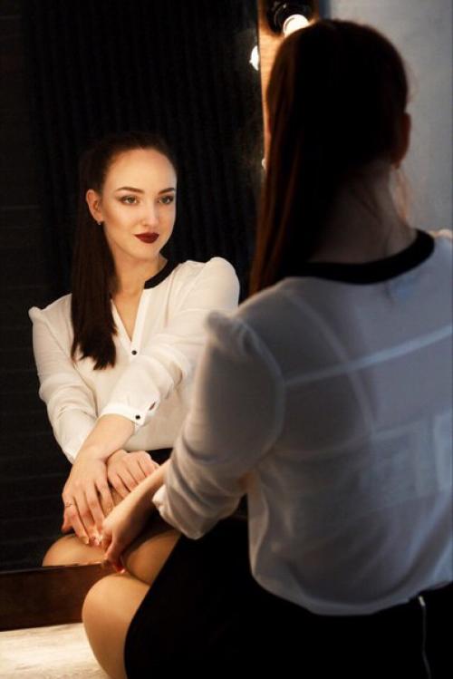 Милые девушки, приглашаю вас на макияж, причёски и наращивание ресничек? 06