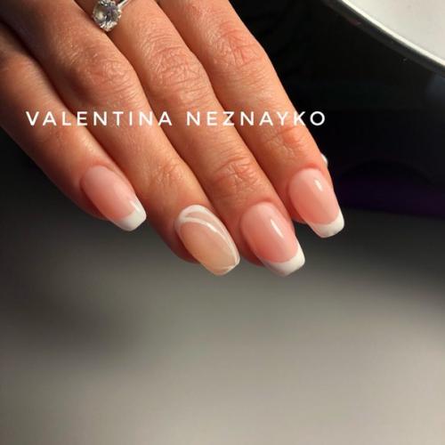 Девочки, в нашей студии работает нереально крутой Nail мастер, Валентина @Valenti_Nail_Krsk. 09