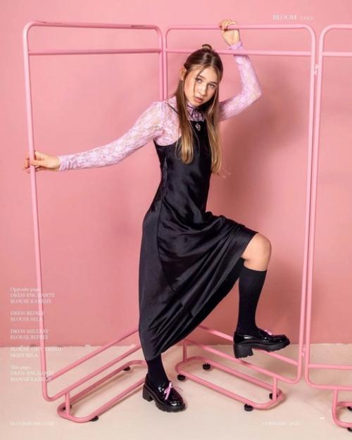 Мы поздравляем Аню с публикацией в итальянском журнале Bloom (съемка проходила в рамках урока). 02