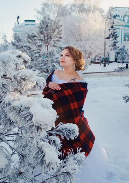 Всем привет!  Я профессиональный стилист со стажем работы более 5 лет! 03