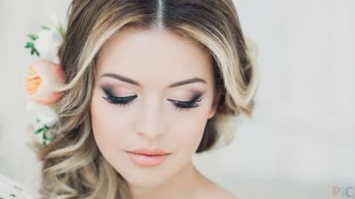 Всем привет!  Я профессиональный стилист со стажем работы более 5 лет! 04