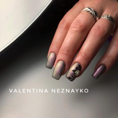 Девочки, в нашей студии работает нереально крутой Nail мастер, Валентина @Valenti_Nail_Krsk. 01
