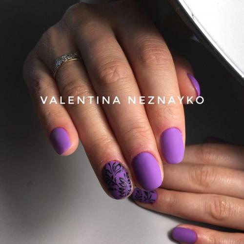 Девочки, в нашей студии работает нереально крутой Nail мастер, Валентина @Valenti_Nail_Krsk. 03