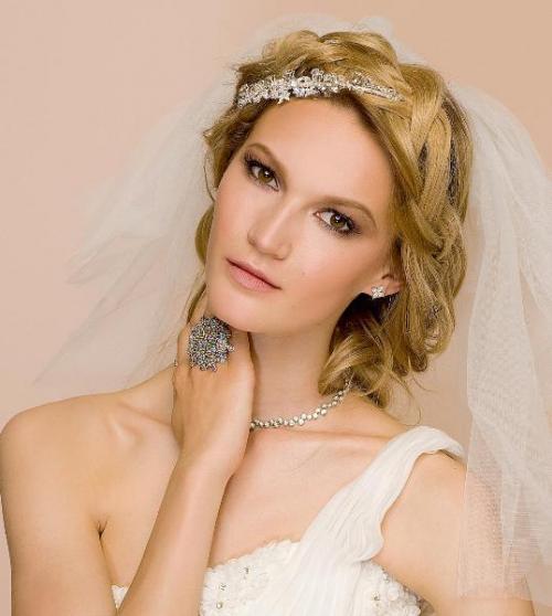 Материал в 2, 5 раза прочнее бетона. 02