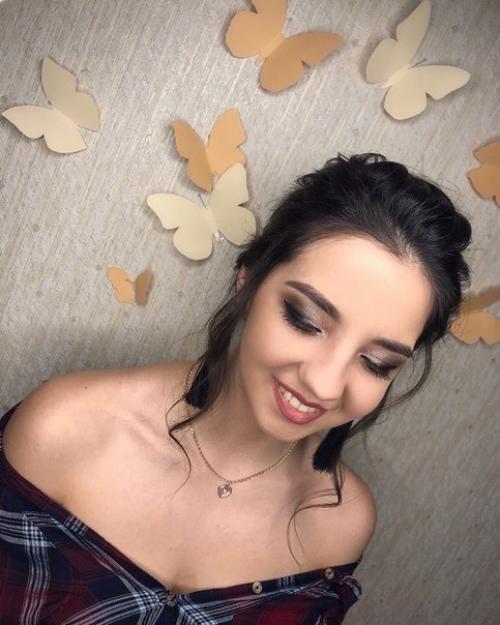 Красавицы?  Предлагаю вам свои услуги стилиста - визажиста: 04