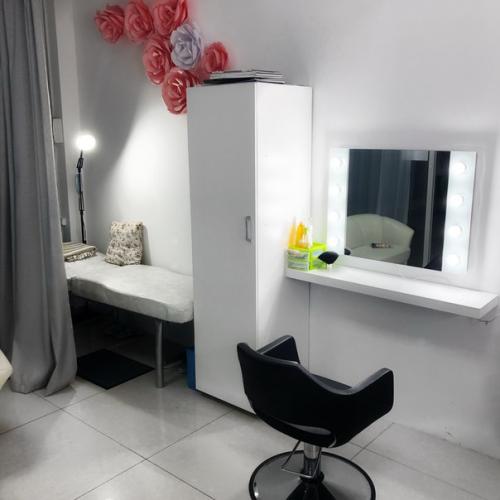 Дорогие девушки?  Совсем скоро наступит пора последних звонков и выпускных. 03