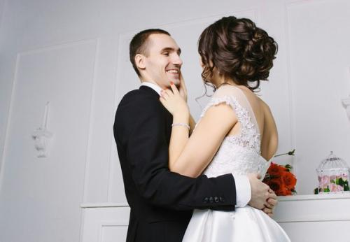 Девочки, ищу выпускниц, невест и дам? 04