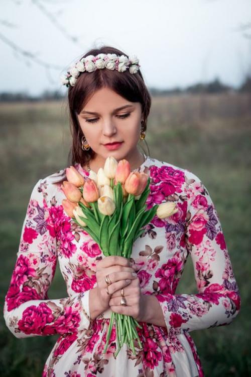 Образ с цветочным платьем. 04