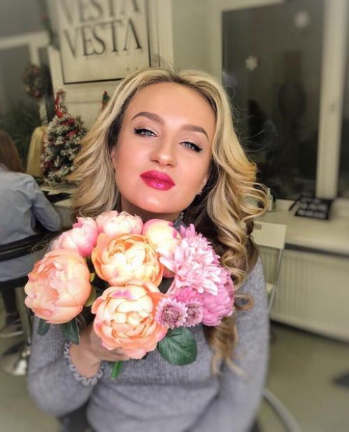 Близится время выпускных и свадеб, успейте забронировать себе красивый образ? 04