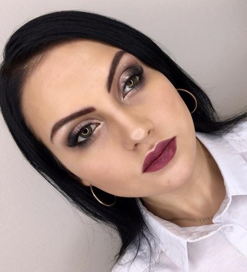 Девушки, я профессиональный визажист и стилист? 01