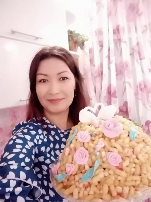 Очаровательную девушку на фото зовут гульниса. 01