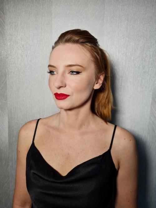 Наверно странно меня видеть на просторах интернета. 02