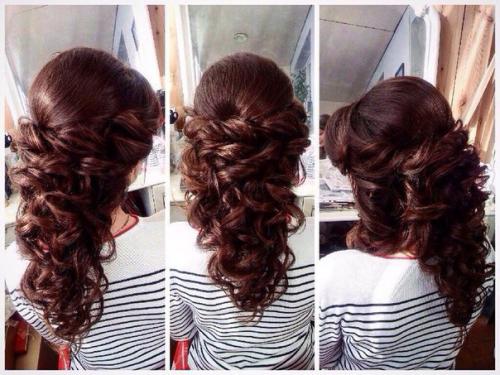 Девочки?  Делаем прически, роскошные локоны, мы плетем косы на дому или с выездом к клиенту? 01