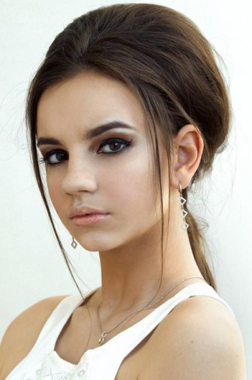 Милые девушки?  Образ выпускницы = прическа и мейк 2500. 08