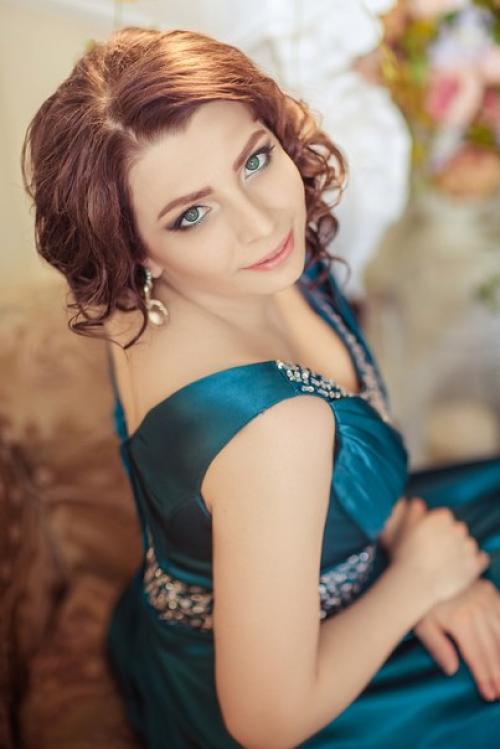 Ирина?  Была приглашена нами на бесплатный проект для девушек перезагрузка с полным созданием образа? 01