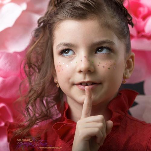 Клиентами и моделями визажиста бывают не только молодые красивые девушки! 03