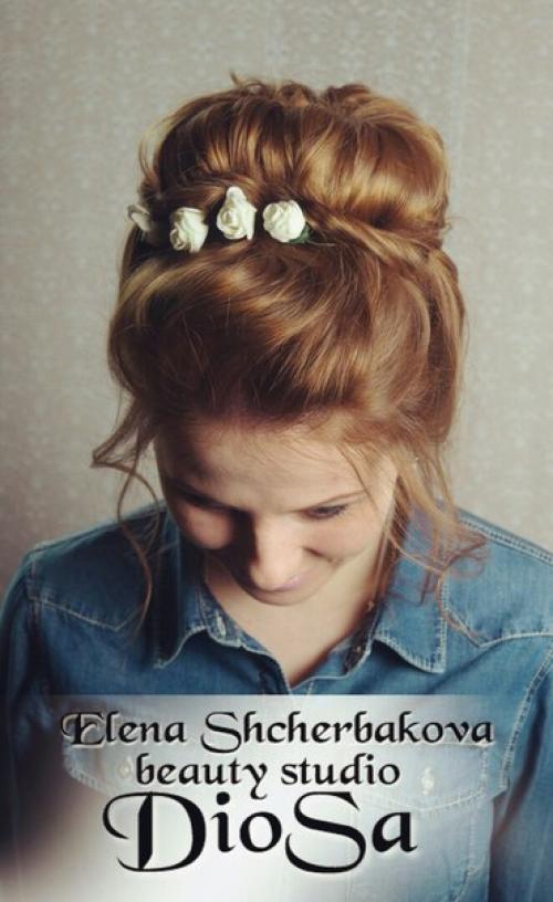 Девушки?  Модели на летящие и воздушные свадебные прически нужны. 02