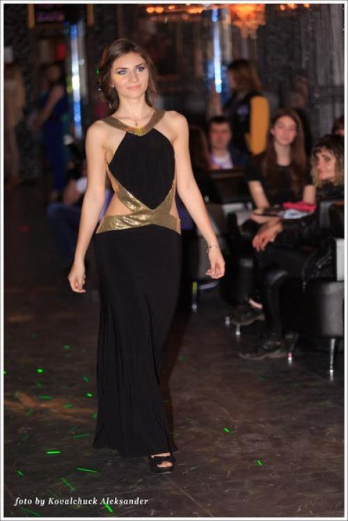 Выпускной вечер - незабываемое торжество. 02