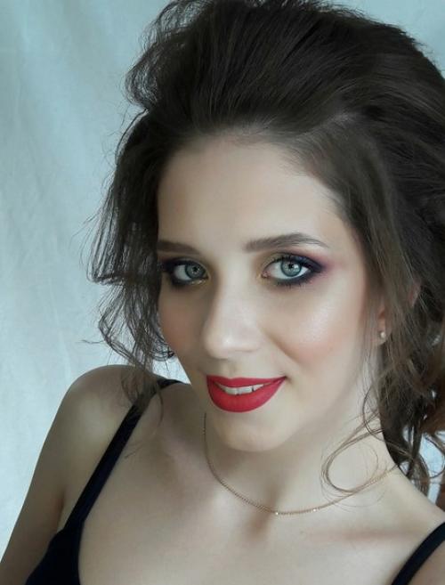 После просмотра мастер - класса Ксении Никитиной и покупки сногшибательных пигментов Klepachpro, чесались руки попробовать сделать Color_Make_up. 01 После просмотра мастер - класса Ксении Никитиной и покупки сногшибательных пигментов Klepachpro, чесались руки попробовать сделать Color_Make_up. 01