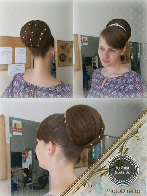 Здравствуйте.  Я мастер по парикмахерскому искусству и визажист. 01