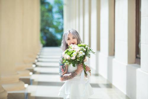 Татуировки на теле невесты стали модным способом выразить индивидуальность в свадебный день. 02