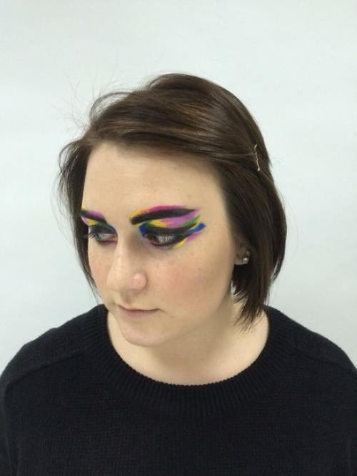 Милые девушки?  Сезон выпускных и свадеб начался? 01