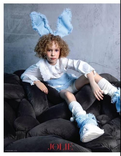 Мы поздравляем Еву с её первой обложкой! 02