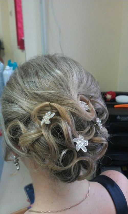 Парикмахерская?  Гребешок? 04