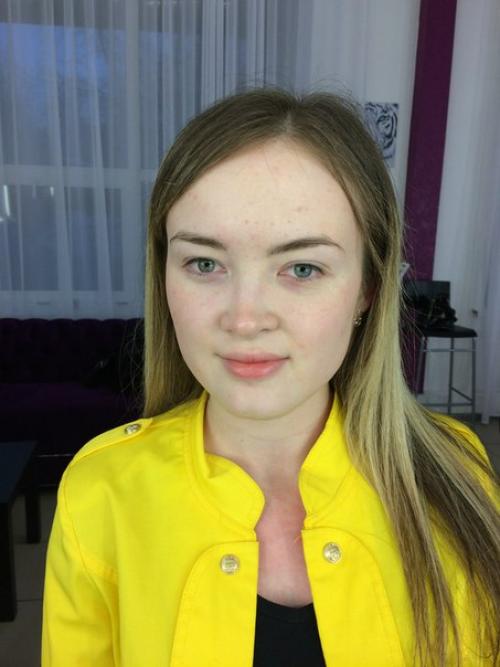 Доброго дня, красавицы с удовольствием накрашу вас на любое мероприятие и окажу услуги стилиста по прическам! 01