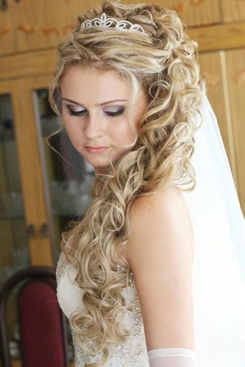 Девочки, девушки, женщины, торопитесь на прически любой сложности, цены демократичные, качественно, красиво, с душой и с должным образованием! 01