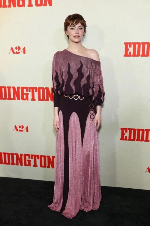 Эмма стоун на премьере фильма Эддингтон в Лос-анджелесе выглядела просто сногсшибательно! 03