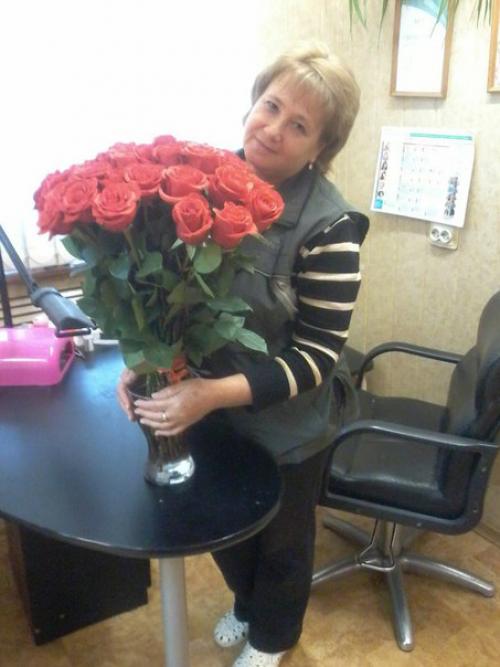 Парикмахерская?  Гребешок? 08