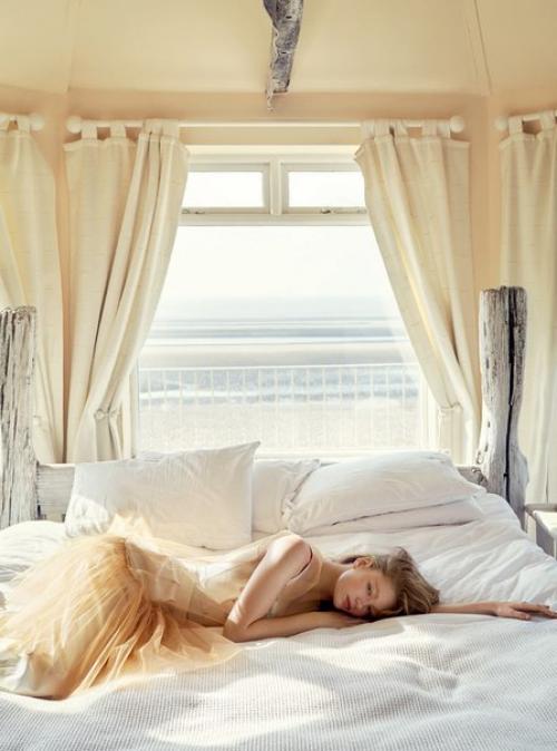 Холли - Мэй сэйкер в фотосессии Агаты поспижински для Harper's Bazaar UK July 2016. 03