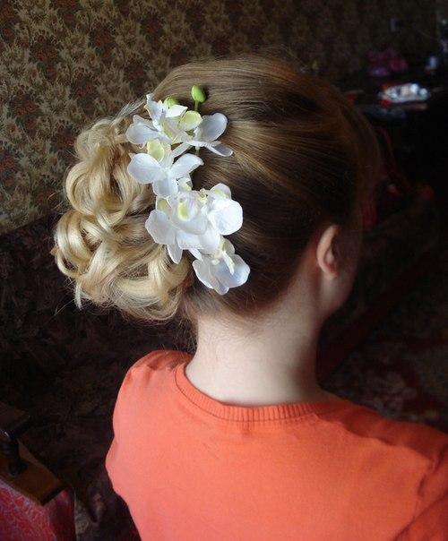 Девочки, девушки, женщины, торопитесь на прически любой сложности, цены демократичные, качественно, красиво, с душой и с должным образованием! 02