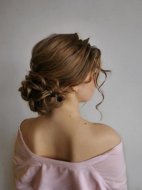 Скоро начнется прекрасная пора выпускных, так что уже стоит задуматься о своем образе. 05