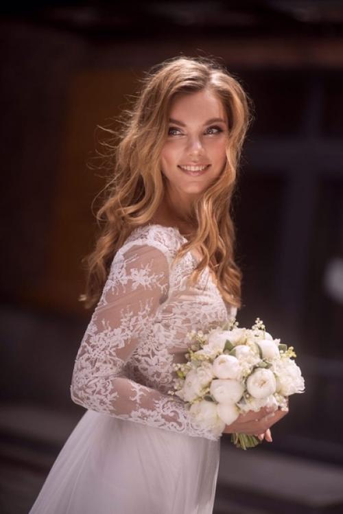 Свадебный сезон 2020 продолжается и есть ещё немного окошек в июле, августе и сентябре. 04