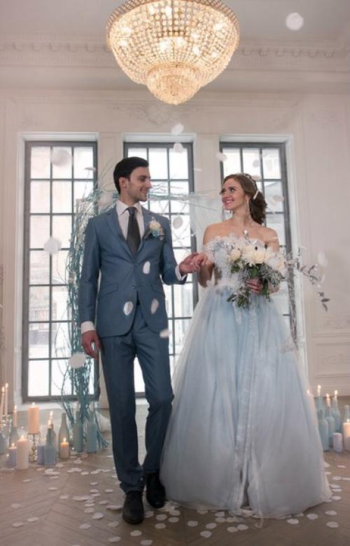 Она подождала, пока Влад отстранится, и все же продолжила: 08