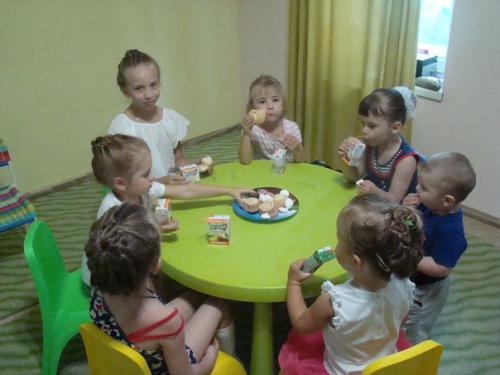 Распродажа матовых помад Kylie Jenner Birthday. 07 Распродажа матовых помад Kylie Jenner Birthday. 07