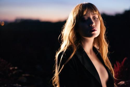 Давно не проводили фотосессии с вечерней атмосферой. 06