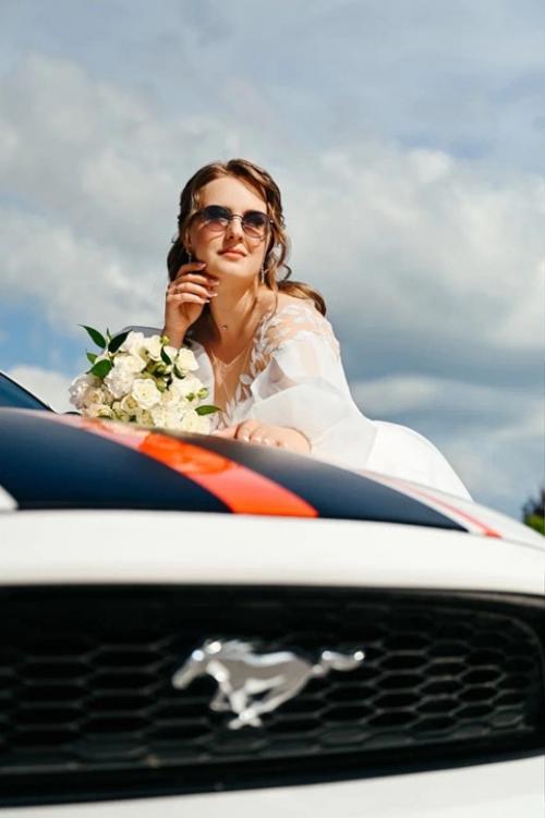 А я сяду в кабриолет… и уеду куда-нибудь … в загс …. 01