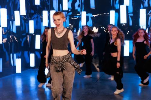 И ещё фото со съёмок сниппета на В сети. 01