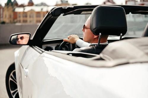 А я сяду в кабриолет… и уеду куда-нибудь … в загс …. 02