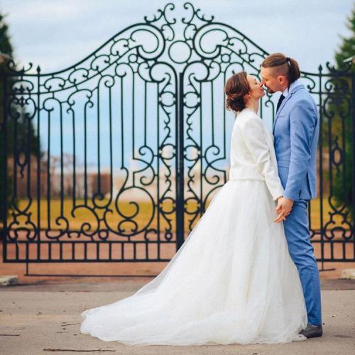 Милые девушки.  У вас праздник? 03