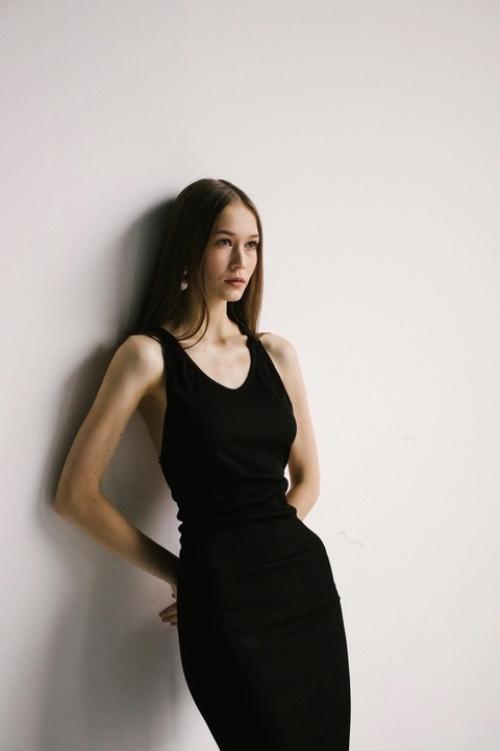 Основные знания, которыми обладает каждая профессиональная модель: 01