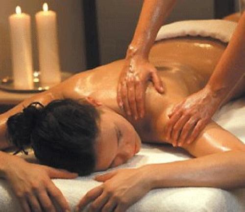 1 августа - Сделай своё фото перед сном.?  2 августа - Сделай своё фото с потёкшей тушью.?  3 августа - Сделай своё фото на лестнице.? 02