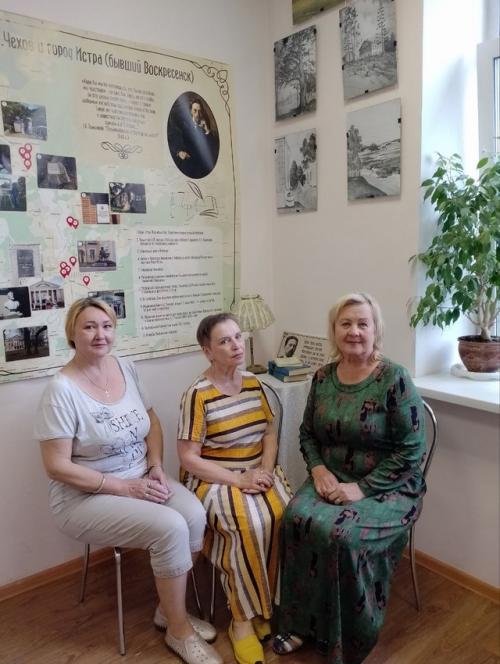 В истринском клубе Активное Долголетие продолжает работать школа красоты. 02